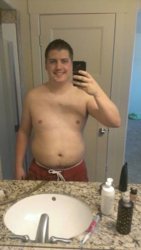 A photo of a 5'9" man showing a weight loss from 235 pounds to 212 pounds. A respectable loss of 23 pounds.