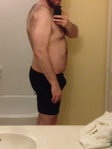 4 Pictures of a 258 lbs 6'4 Male Weight Snapshot