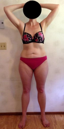 A picture of a 5'9" female showing a snapshot of 182 pounds at a height of 5'9