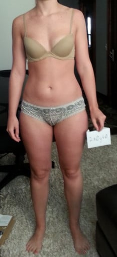 A before and after photo of a 5'4" female showing a snapshot of 136 pounds at a height of 5'4