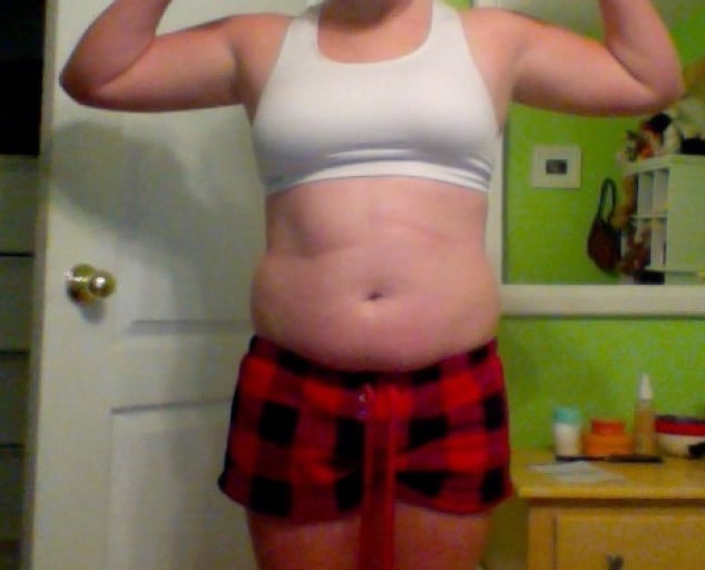 A photo of a 5'2" woman showing a weight reduction from 154 pounds to 133 pounds. A respectable loss of 21 pounds.