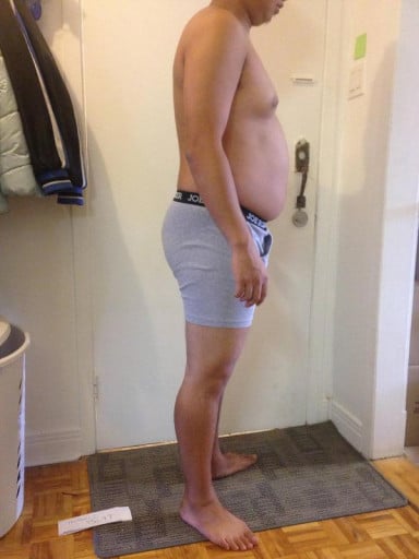 A photo of a 5'6" man showing a snapshot of 198 pounds at a height of 5'6