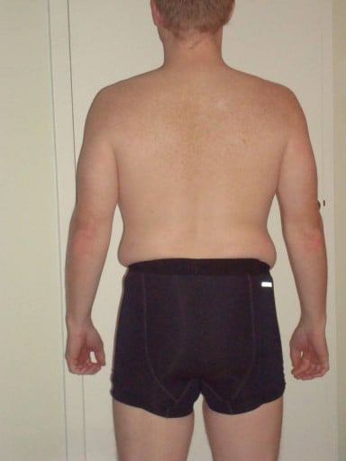 A photo of a 5'8" man showing a snapshot of 174 pounds at a height of 5'8