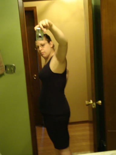 A progress pic of a 5'7" woman showing a weight reduction from 262 pounds to 148 pounds. A respectable loss of 114 pounds.