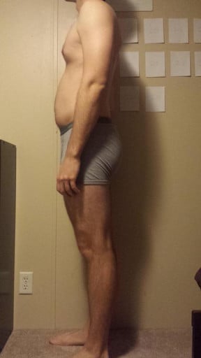 A picture of a 6'4" male showing a snapshot of 221 pounds at a height of 6'4