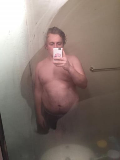 A picture of a 6'1" male showing a weight cut from 260 pounds to 222 pounds. A total loss of 38 pounds.