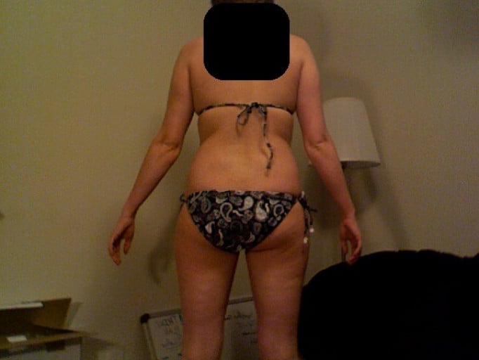 A photo of a 5'7" woman showing a snapshot of 142 pounds at a height of 5'7