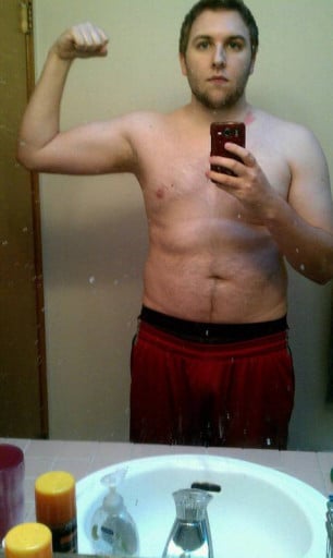 A before and after photo of a 6'0" male showing a weight loss from 245 pounds to 175 pounds. A net loss of 70 pounds.