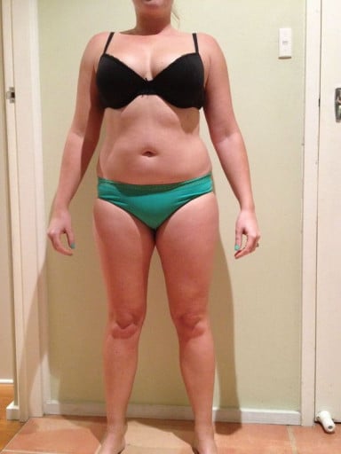 A before and after photo of a 5'2" female showing a snapshot of 136 pounds at a height of 5'2