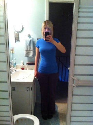 A progress pic of a 5'6" woman showing a weight loss from 151 pounds to 125 pounds. A net loss of 26 pounds.
