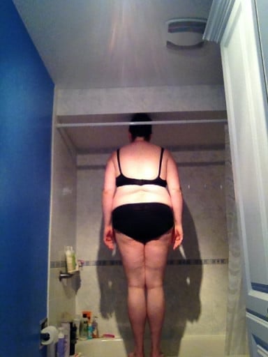 A progress pic of a 5'7" woman showing a snapshot of 216 pounds at a height of 5'7