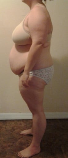 A photo of a 5'4" woman showing a snapshot of 230 pounds at a height of 5'4
