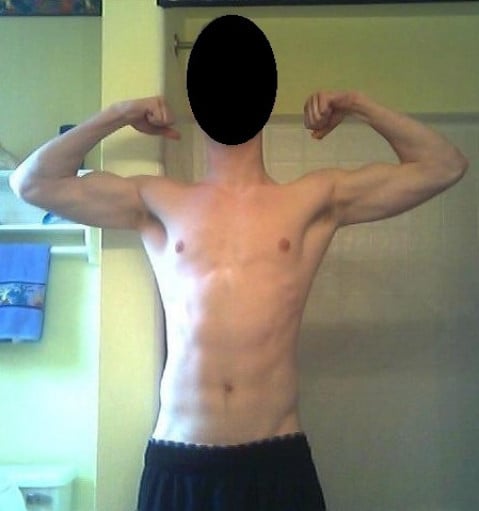 A before and after photo of a 5'9" male showing a weight bulk from 130 pounds to 158 pounds. A net gain of 28 pounds.