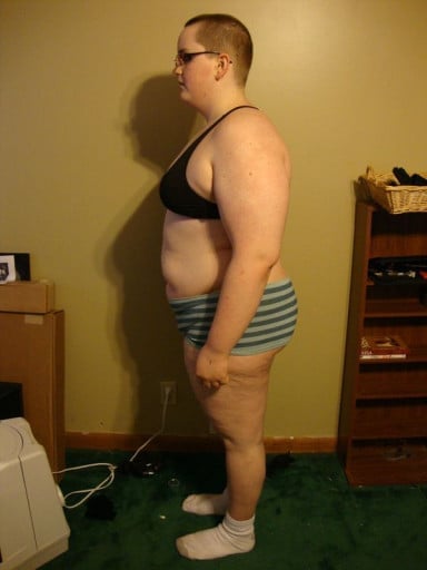 4 Pics of a 5'11 242 lbs Female Fitness Inspo