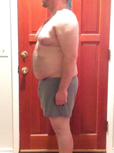 A photo of a 5'7" man showing a snapshot of 229 pounds at a height of 5'7