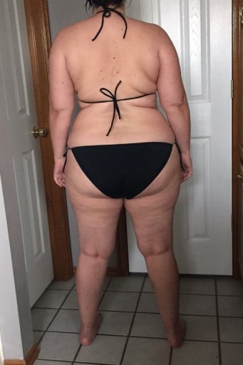 A progress pic of a 5'4" woman showing a snapshot of 208 pounds at a height of 5'4
