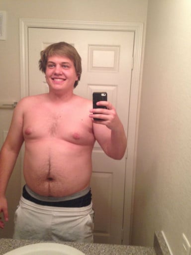 A picture of a 6'0" male showing a fat loss from 235 pounds to 205 pounds. A total loss of 30 pounds.