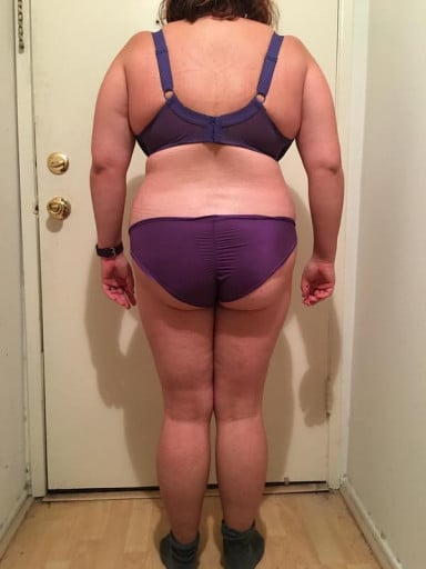A picture of a 5'0" female showing a snapshot of 176 pounds at a height of 5'0