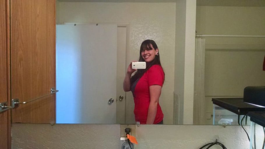 A progress pic of a 5'7" woman showing a fat loss from 180 pounds to 158 pounds. A respectable loss of 22 pounds.