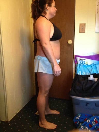 A picture of a 5'2" female showing a snapshot of 173 pounds at a height of 5'2