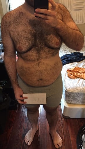 A before and after photo of a 5'10" male showing a snapshot of 220 pounds at a height of 5'10