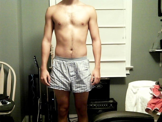 A picture of a 5'9" male showing a snapshot of 144 pounds at a height of 5'9