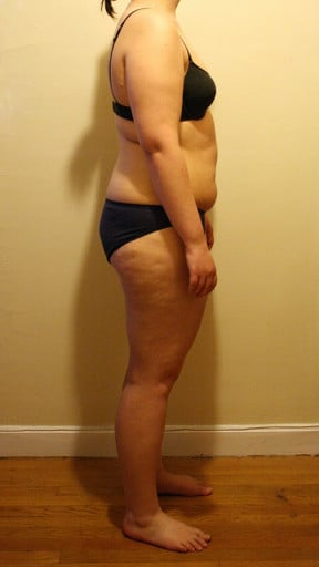 A photo of a 5'6" woman showing a snapshot of 185 pounds at a height of 5'6