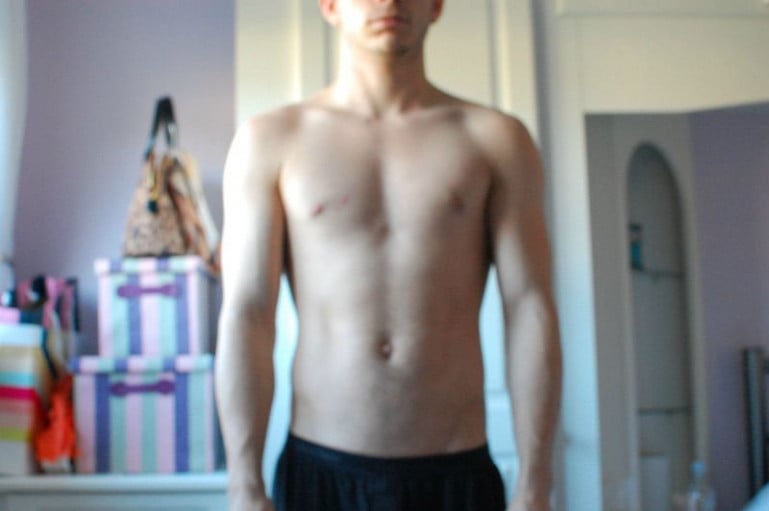 A picture of a 5'5" male showing a snapshot of 132 pounds at a height of 5'5