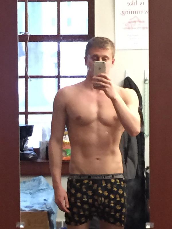 Progress Pics of 11 lbs Muscle Gain 5 feet 7 Male 139 lbs to 150 lbs