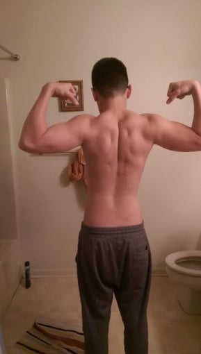 A picture of a 5'9" male showing a muscle gain from 147 pounds to 170 pounds. A net gain of 23 pounds.