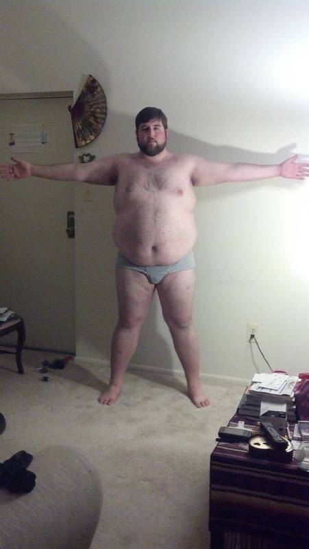 4 Pictures of a 6 foot 4 410 lbs Male Fitness Inspo