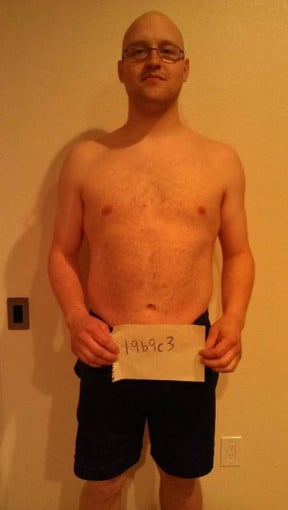A picture of a 6'1" male showing a snapshot of 230 pounds at a height of 6'1