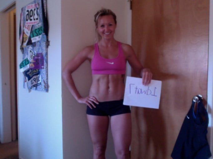 A photo of a 5'6" woman showing a weight cut from 142 pounds to 133 pounds. A total loss of 9 pounds.