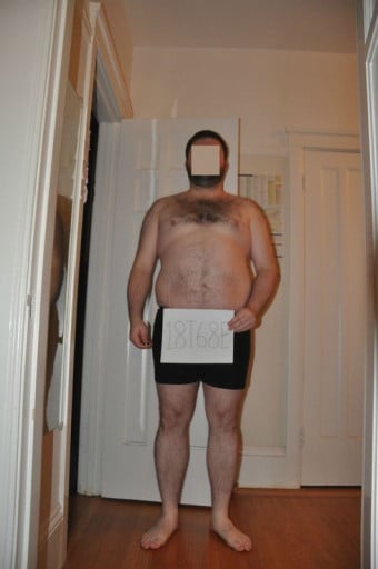 A photo of a 6'0" man showing a snapshot of 270 pounds at a height of 6'0