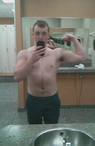 A picture of a 6'0" male showing a weight bulk from 185 pounds to 200 pounds. A net gain of 15 pounds.