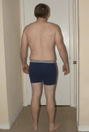 A photo of a 5'10" man showing a snapshot of 198 pounds at a height of 5'10