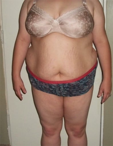 A picture of a 5'6" female showing a snapshot of 253 pounds at a height of 5'6