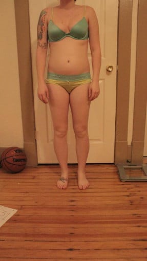 A progress pic of a 5'4" woman showing a snapshot of 133 pounds at a height of 5'4