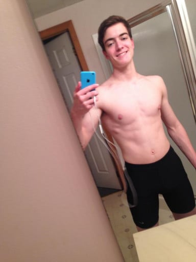 A photo of a 5'10" man showing a muscle gain from 120 pounds to 140 pounds. A respectable gain of 20 pounds.