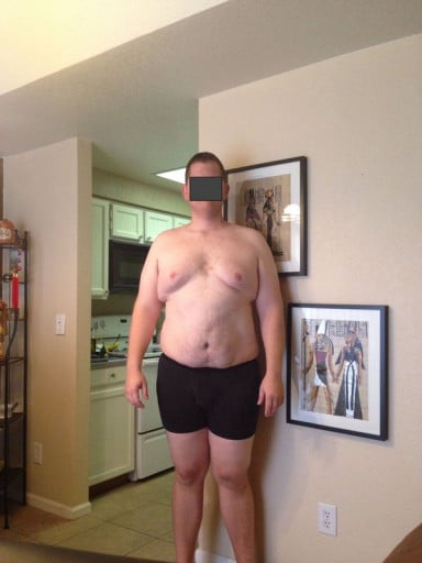 A photo of a 6'3" man showing a snapshot of 290 pounds at a height of 6'3
