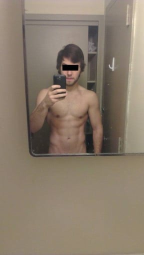 A photo of a 5'10" man showing a fat loss from 185 pounds to 155 pounds. A total loss of 30 pounds.