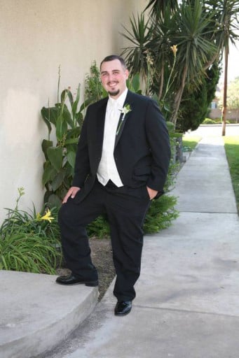 A progress pic of a 6'2" man showing a weight reduction from 279 pounds to 199 pounds. A respectable loss of 80 pounds.