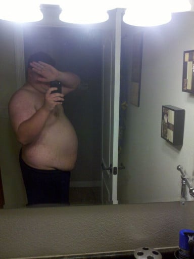 A before and after photo of a 5'9" male showing a snapshot of 338 pounds at a height of 5'9