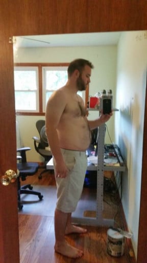A before and after photo of a 6'0" male showing a weight reduction from 245 pounds to 194 pounds. A net loss of 51 pounds.