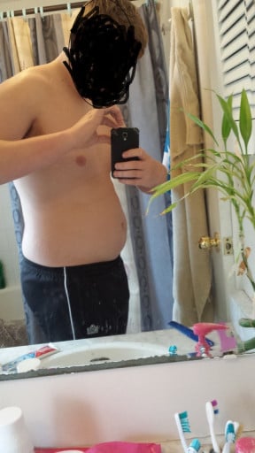 A picture of a 6'3" male showing a weight cut from 272 pounds to 200 pounds. A respectable loss of 72 pounds.