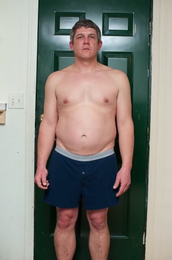A progress pic of a 5'6" man showing a snapshot of 197 pounds at a height of 5'6