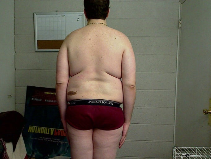 A progress pic of a 5'11" man showing a snapshot of 225 pounds at a height of 5'11