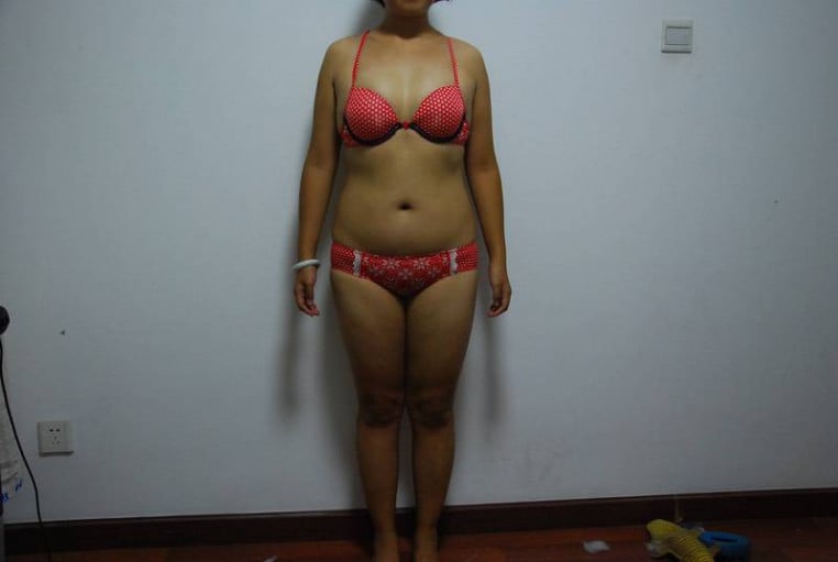 A picture of a 5'6" female showing a snapshot of 153 pounds at a height of 5'6