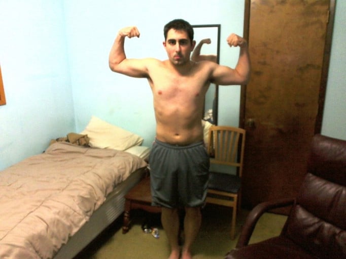 A photo of a 5'9" man showing a weight cut from 197 pounds to 172 pounds. A total loss of 25 pounds.