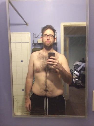 A before and after photo of a 6'2" male showing a weight reduction from 320 pounds to 190 pounds. A total loss of 130 pounds.